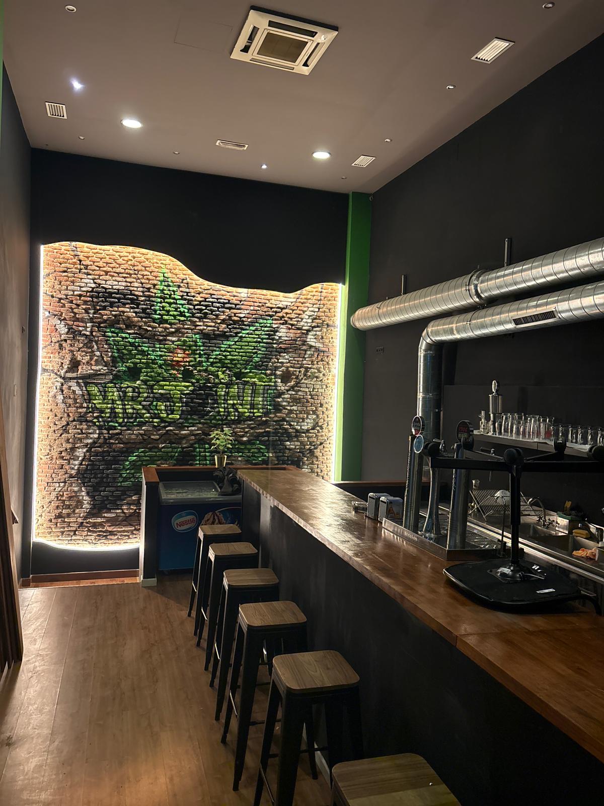 social club in chamberi Madrid bar